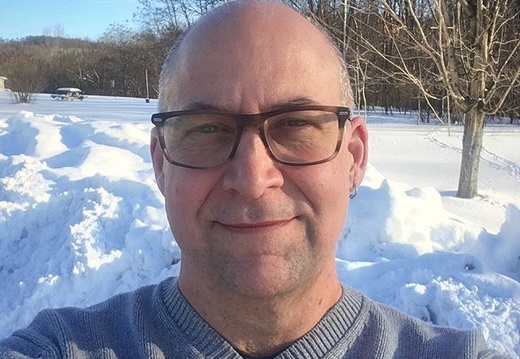 Day 326: May feel like 12F (-11C) but with the sun shining one barely notices! . . #rickat53 #53 #53project #selfie