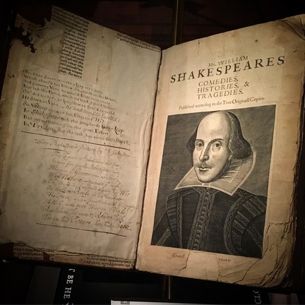 Today I saw the Magna Carta and Shakespeare first folio! #win #bodleian