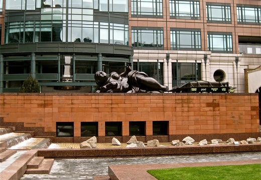 Sculpture near Liverpool Street