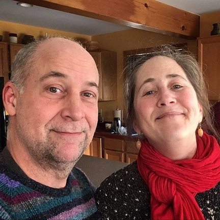 Day 364: How nice to have Jessamyn stop by for a birthday eve chin wag! . . #rickat53 #53 #53project #selfie #friends #birthdayeve #penultimate