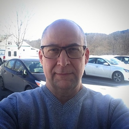 Day 353: a lovely sunny day before we are slammed with rain, freezing rain, sleet, winters mix, etc. ugh. . . #rickat53 #53 #53project #selfie